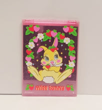 將圖片載入圖庫檢視器 DMB-0484  Miss Bunny  便攜式鏡子