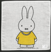 將圖片載入圖庫檢視器 201211  Miffy  日本製造小方巾 (WHITE)  P10