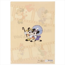 Load image into Gallery viewer, S2111330   Mickey And Minnie Mouse  A4單人透明文件夾